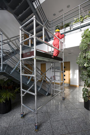 Alloy tower scaffold Instant Snappy 400  (2)