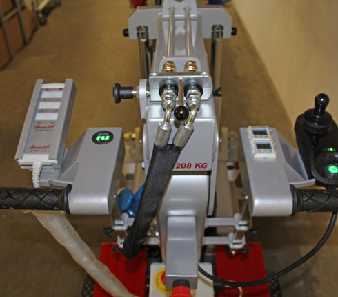SL208_3200